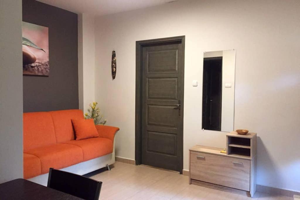 Green Garden Apartment Ingyenes Zart Parkoloval سيغيد المظهر الخارجي الصورة