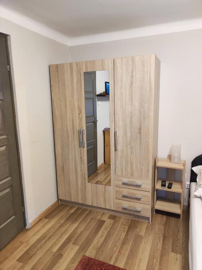 Green Garden Apartment Ingyenes Zart Parkoloval سيغيد المظهر الخارجي الصورة